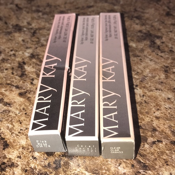 π₯ Mary Kay Lip liners few shades left π₯ - Picture 2 of 2